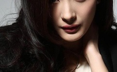 美女脱了个精光露出奶囗和尿囗